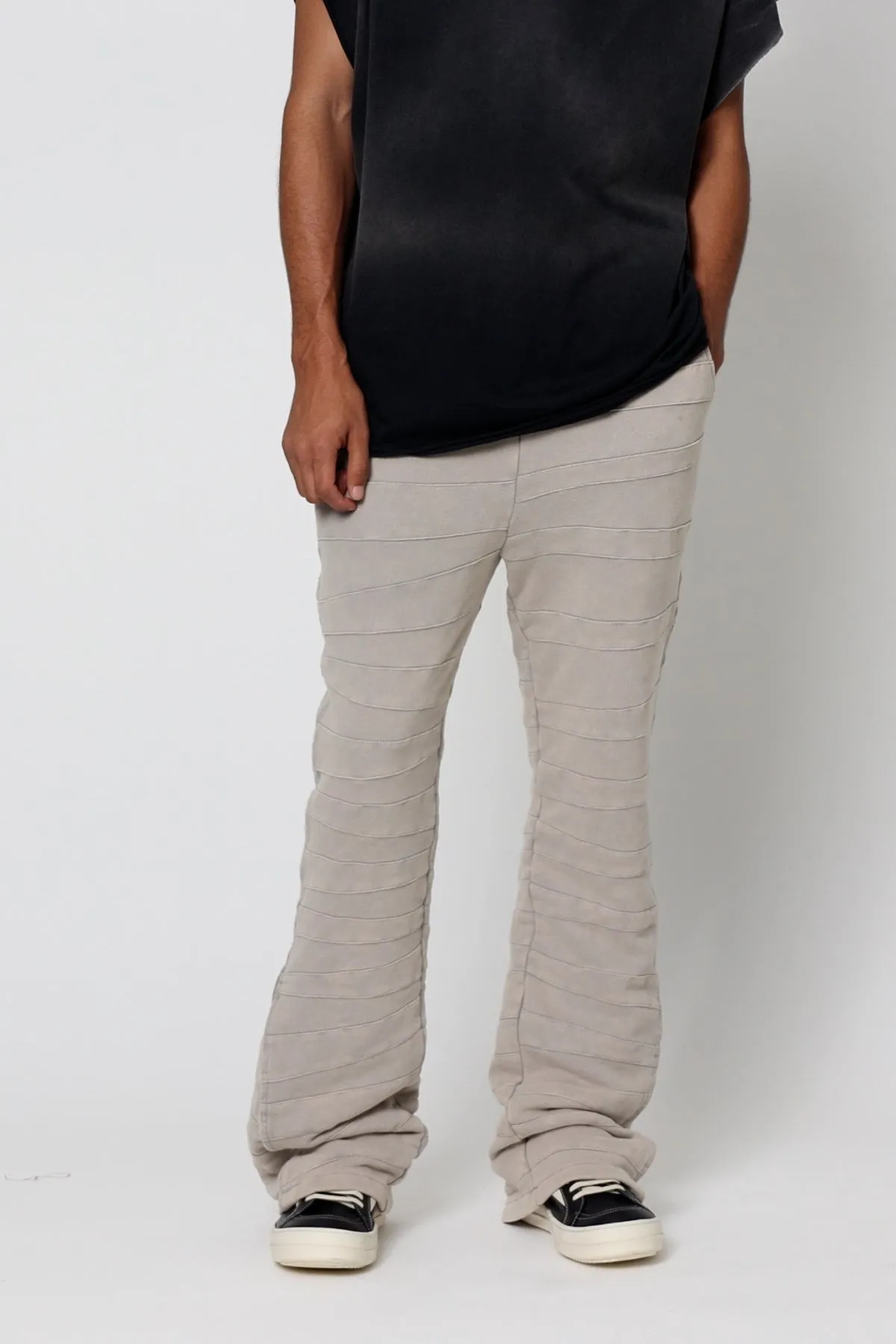 Crease Panel Sweatpants - Grey
