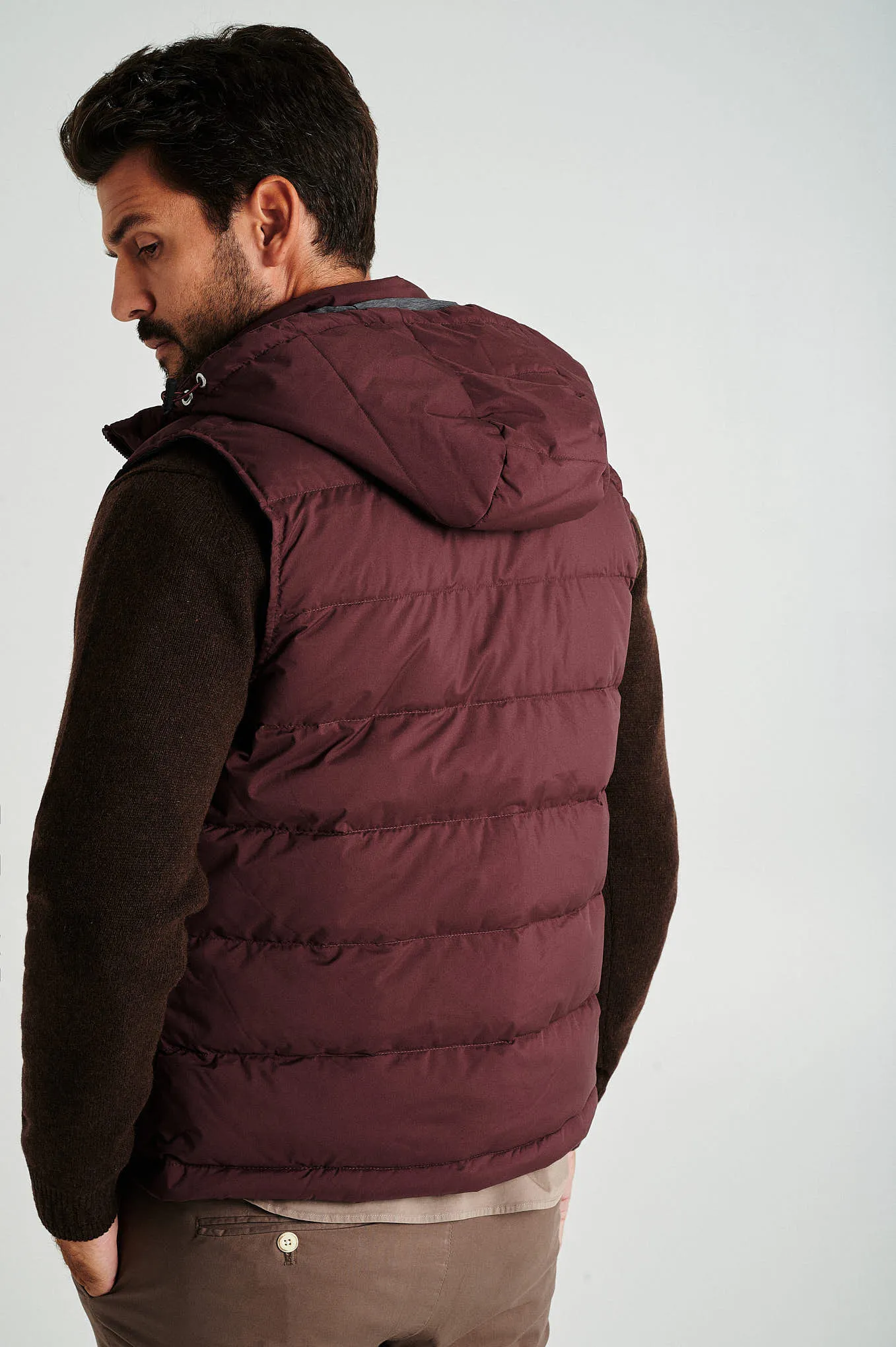 Men's recycled light down vest