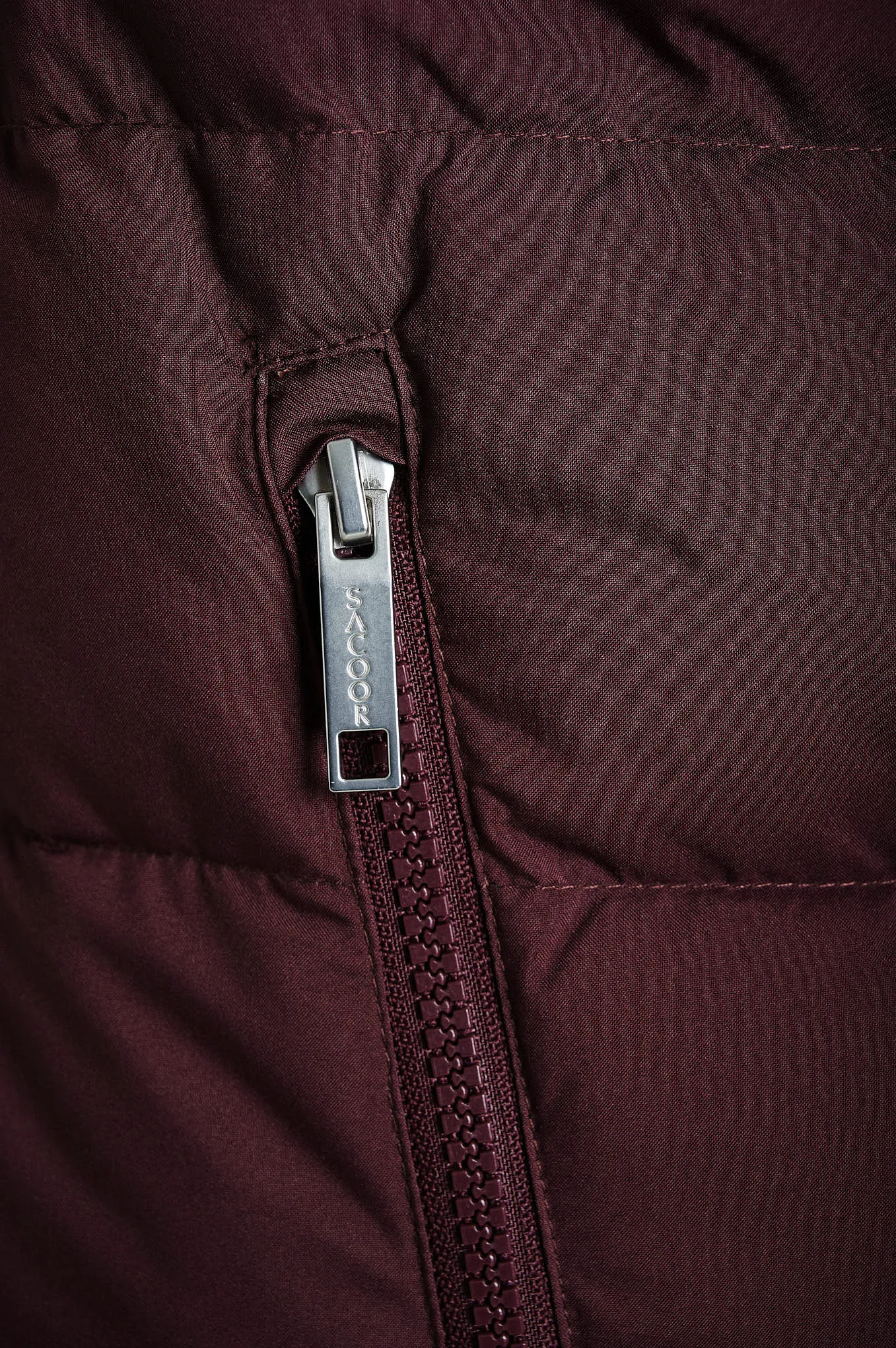 Men's recycled light down vest