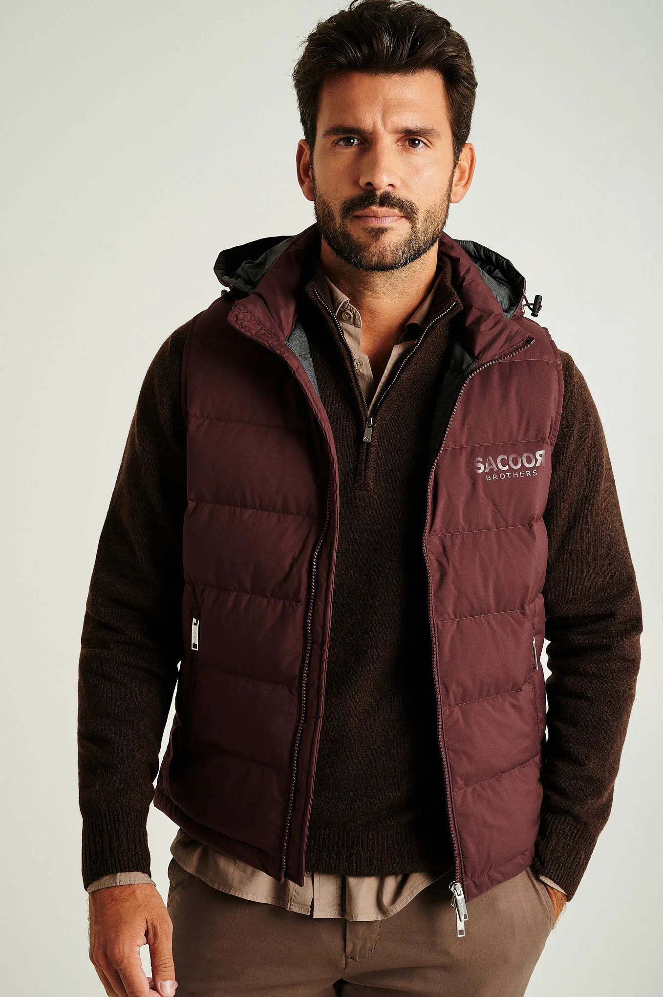 Men's recycled light down vest