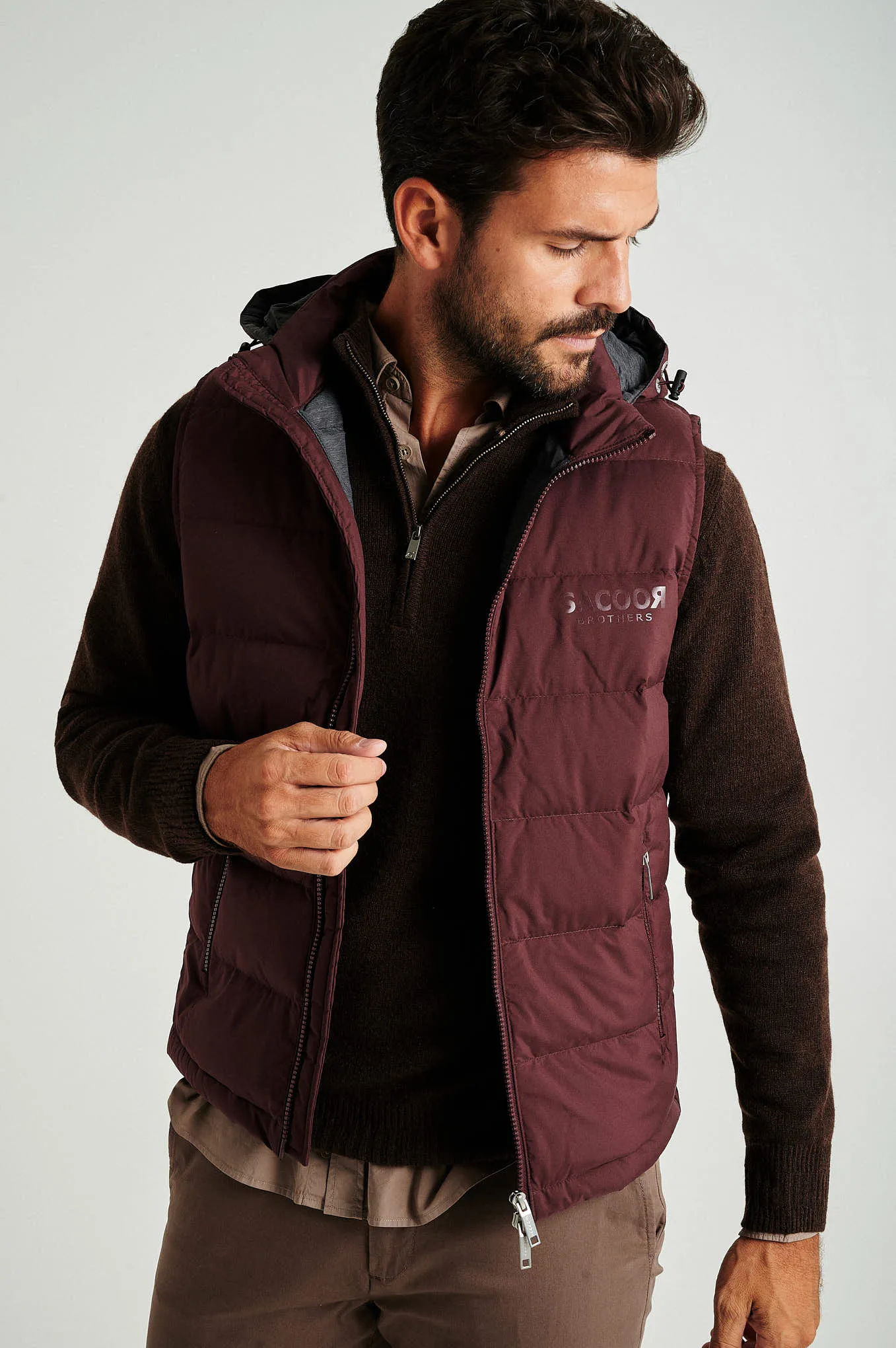 Men's recycled light down vest