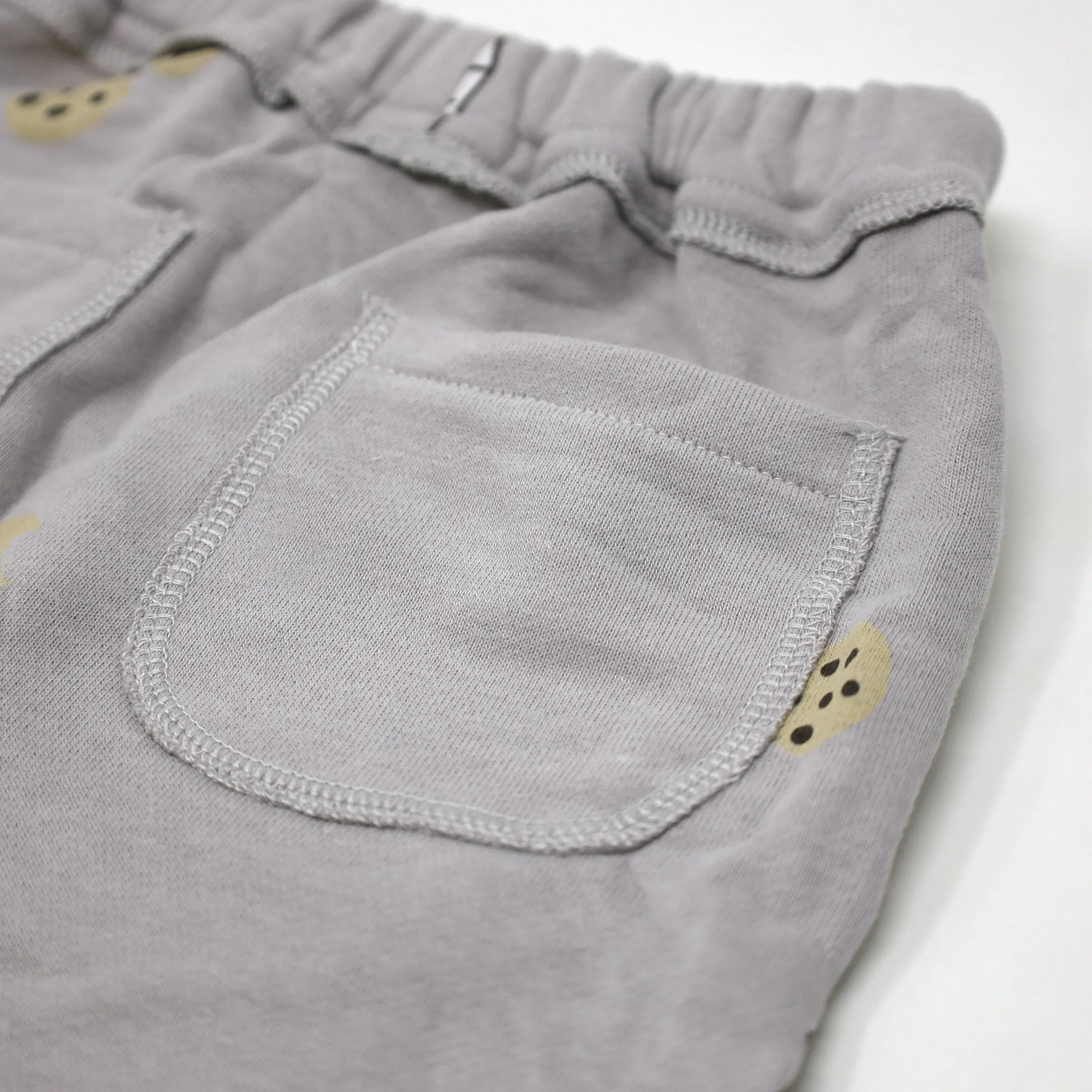 oh baby! Brooklyn Jogger with Milk & Cookies Print - Pale Gray