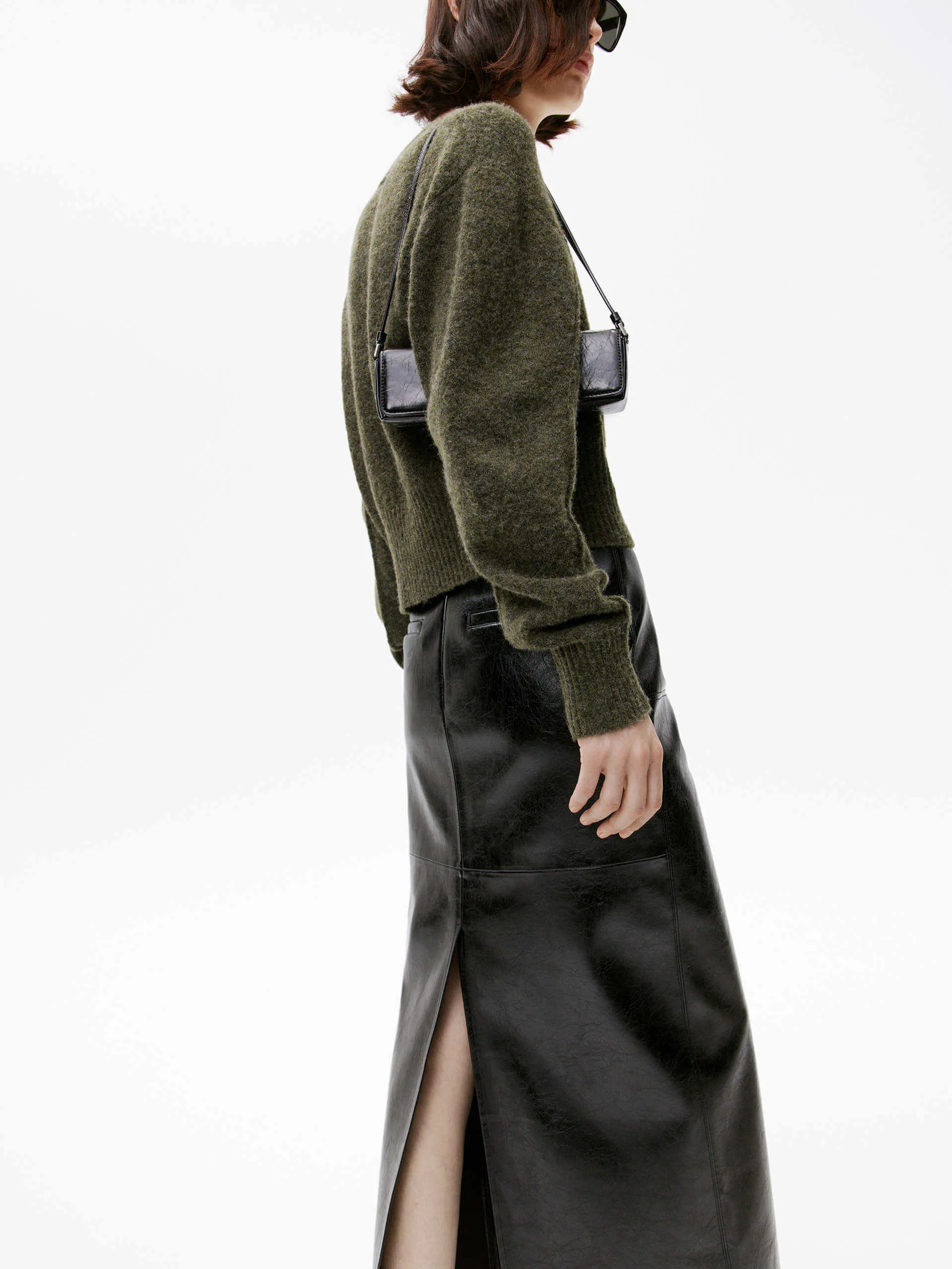Ribbed Trim Cropped Cardigan