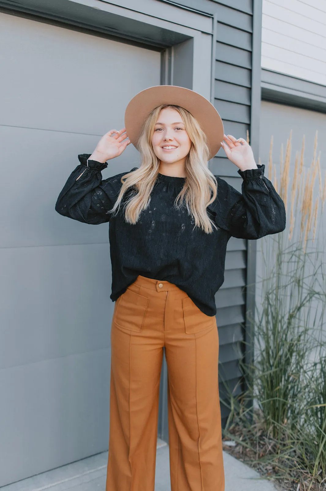 The Serenity Blouse - Black